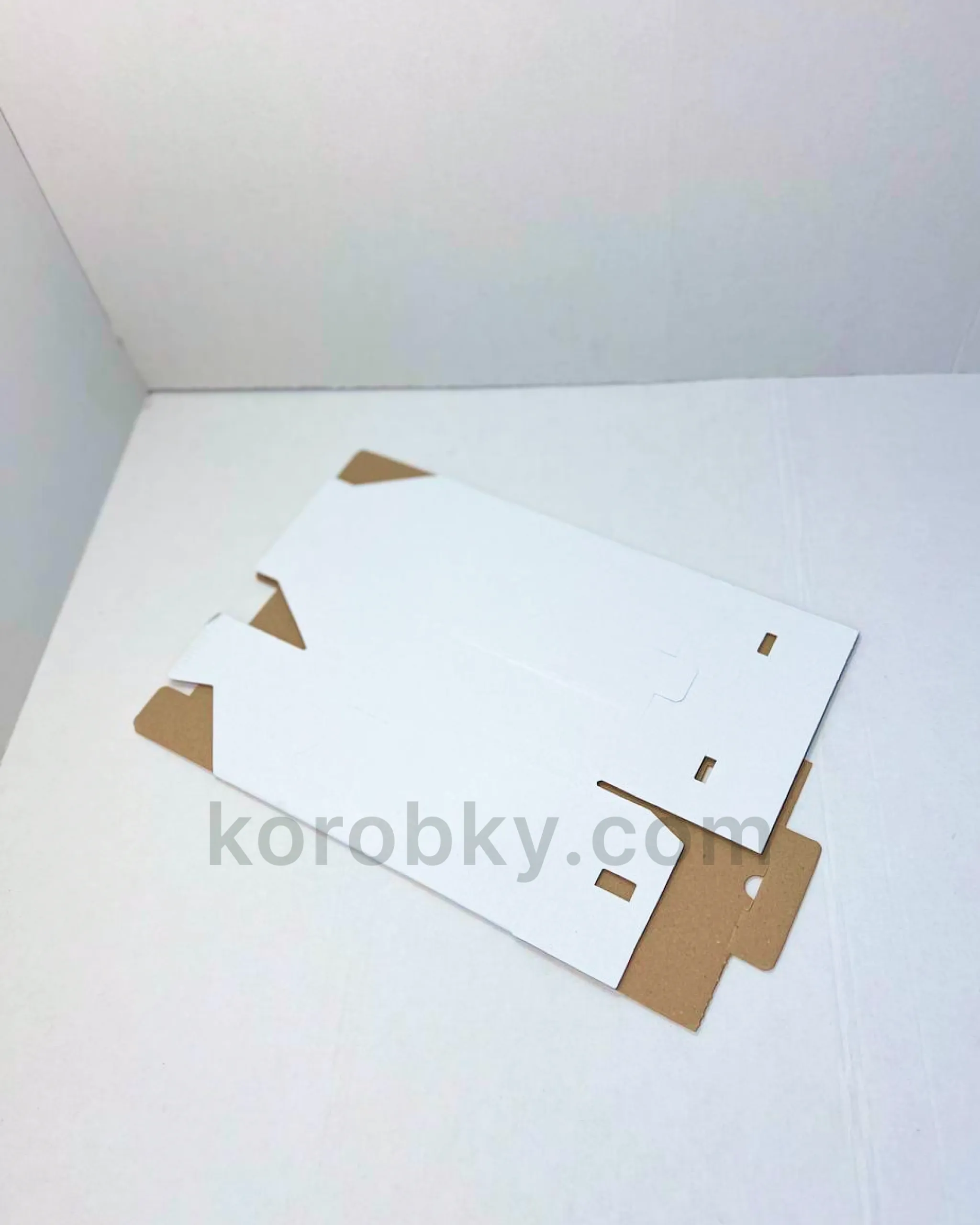 Коробка 3л БІЛА крейд Т25В Е (168х98х210)